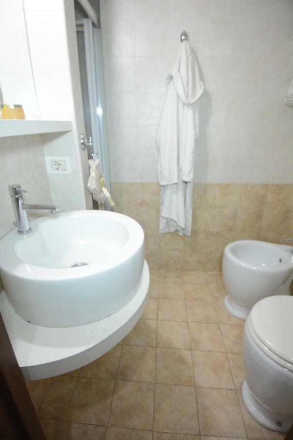 B&B Domus Gaia Lecce Dış mekan fotoğraf